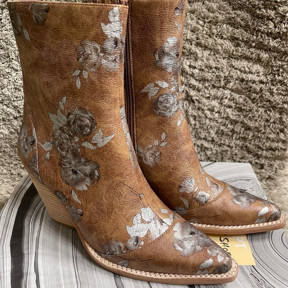 JEFFREY CAMPBELL boots